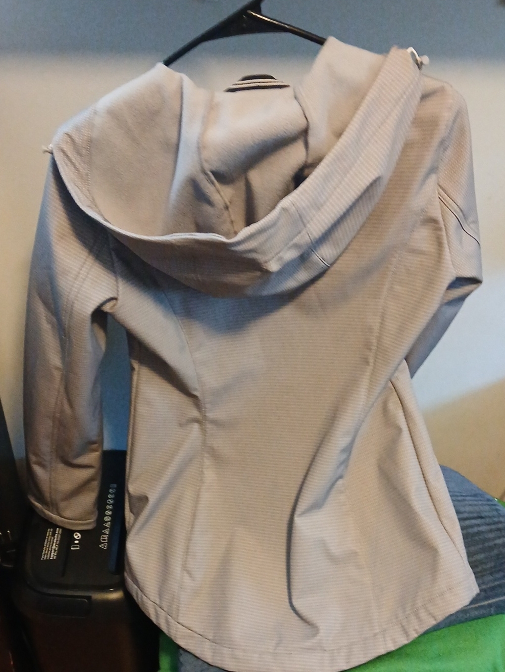 Jacket - Picture 2 of 5